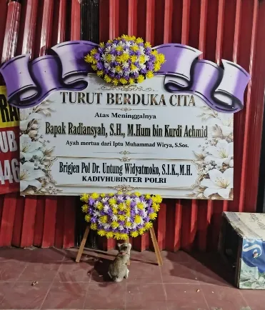 Papan Bunga Turut Berduka Cita